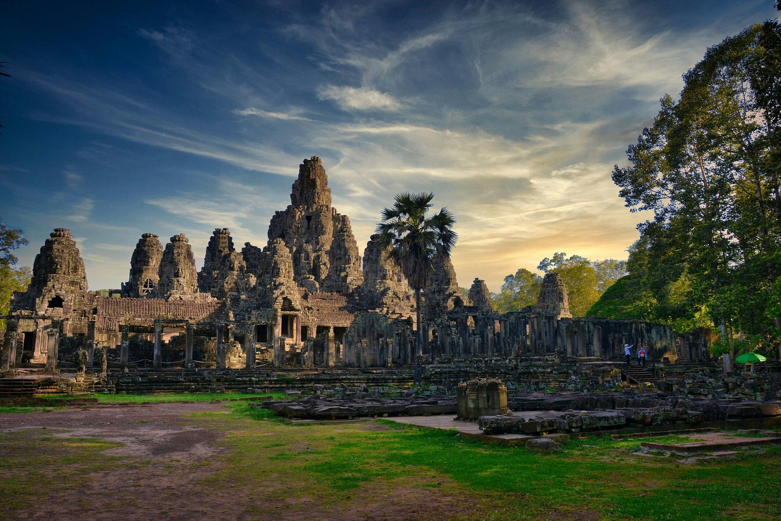 Angkor Thom & Banyon Temple
