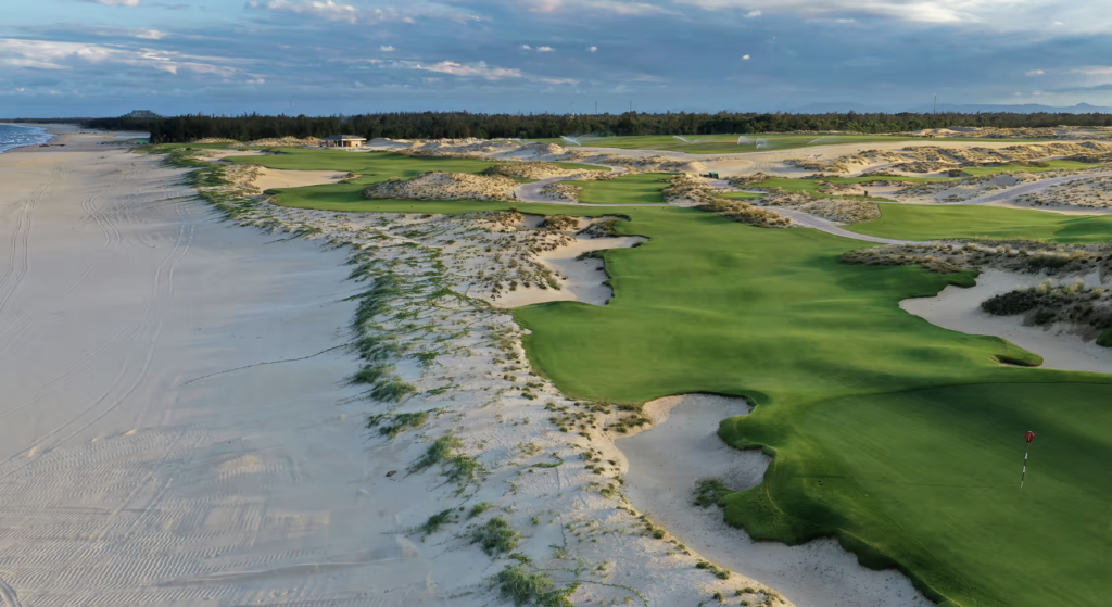 Hoiana vietnam golf courses
